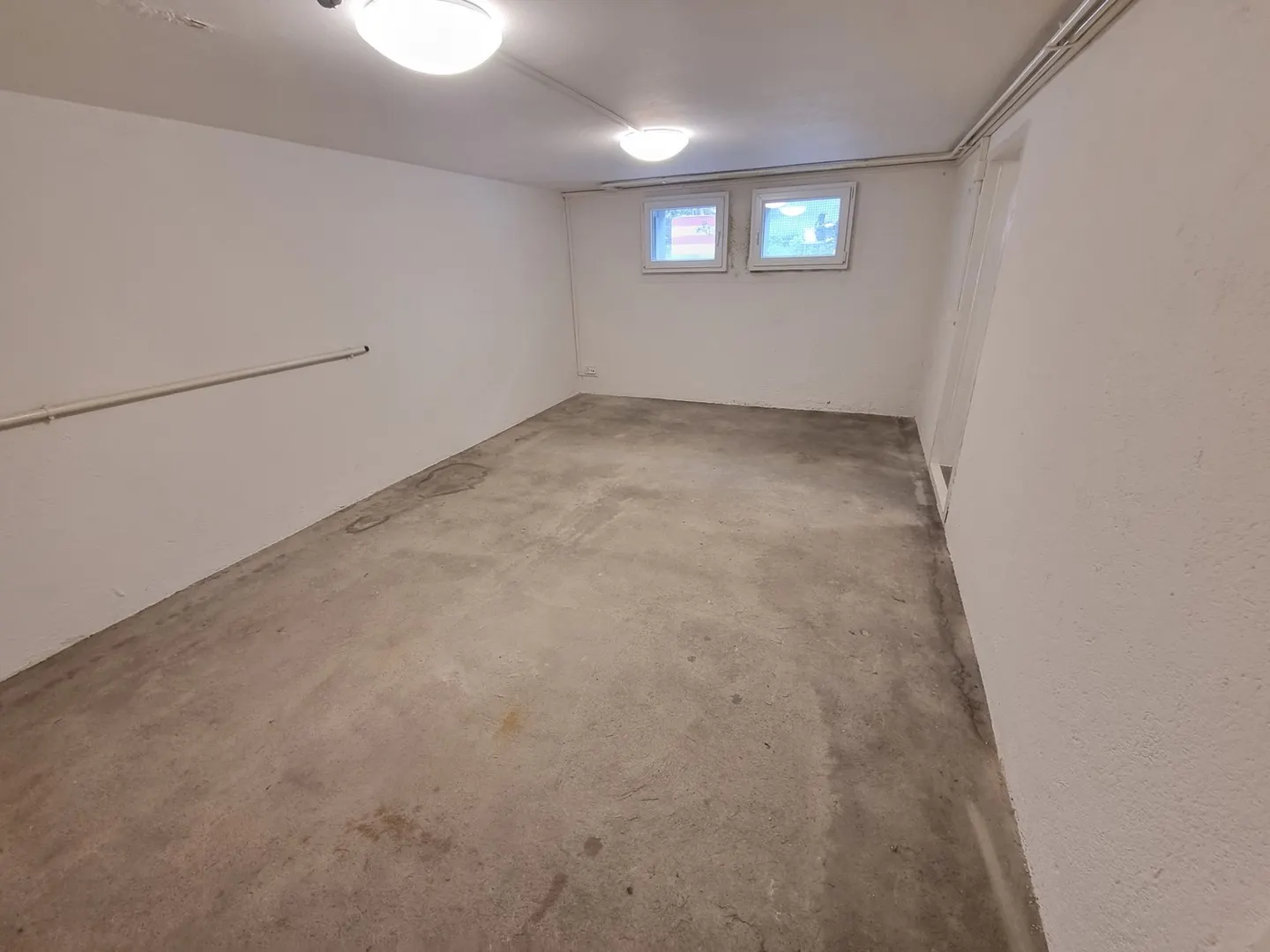 Helles Atelier- / Lagerraum - Foto 2 von 3