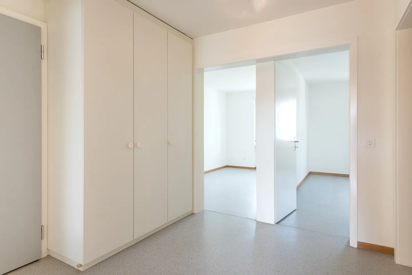 Helle Wohnung mit guter Anbindung - Foto 5 von 9