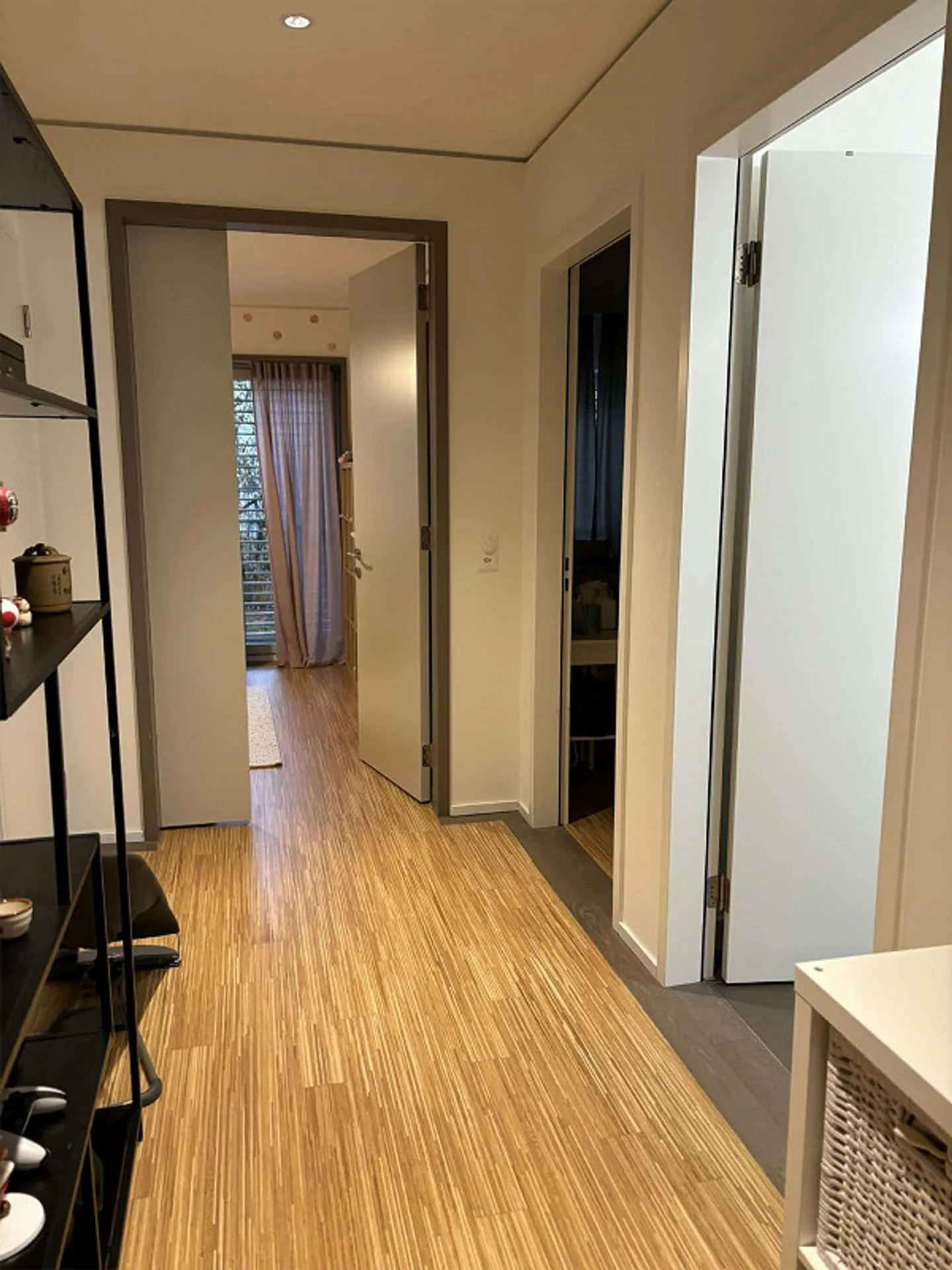 Mieten Sie eine 3 ½ Zimmer Wohnung in Zürich - Foto 1 von 13
