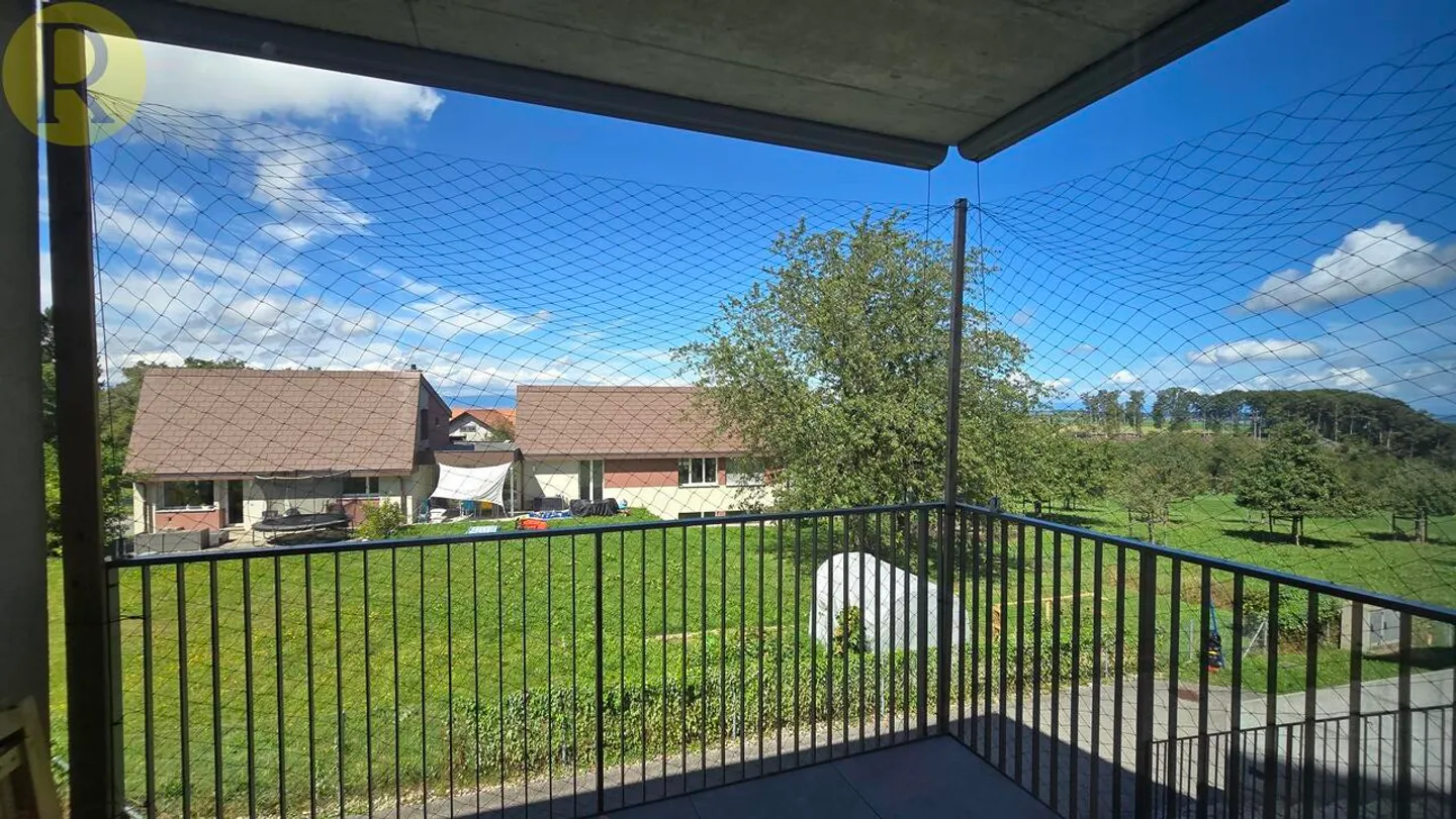 Bel appartement de 2,5 pièces avec jardin et loggia - Photo 8 sur 11