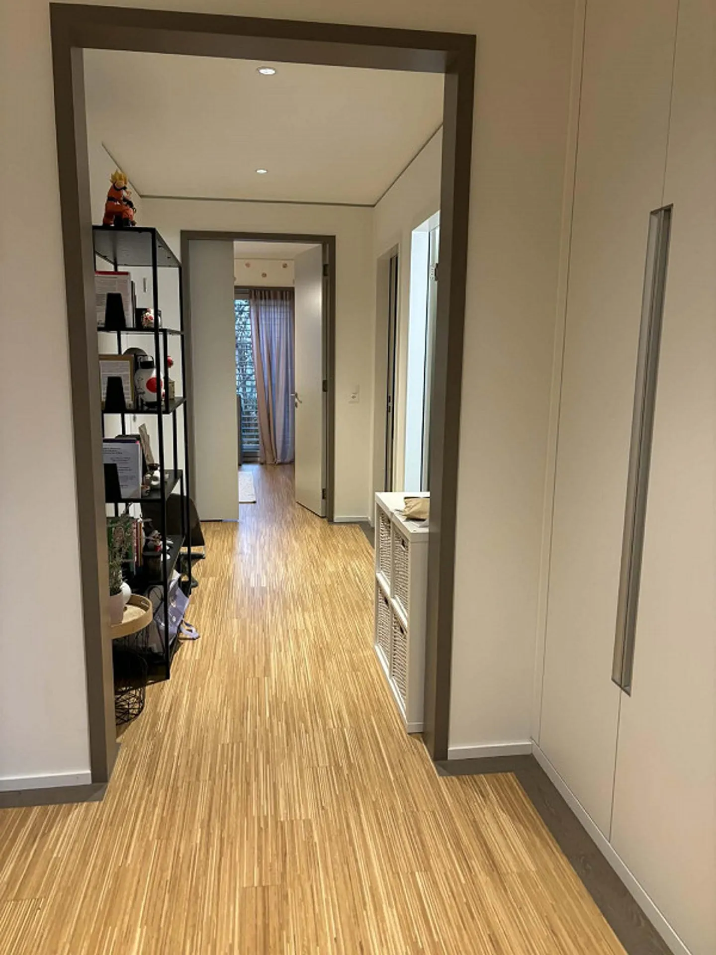 Mieten Sie eine 3 ½ Zimmer Wohnung in Zürich - Foto 8 von 13