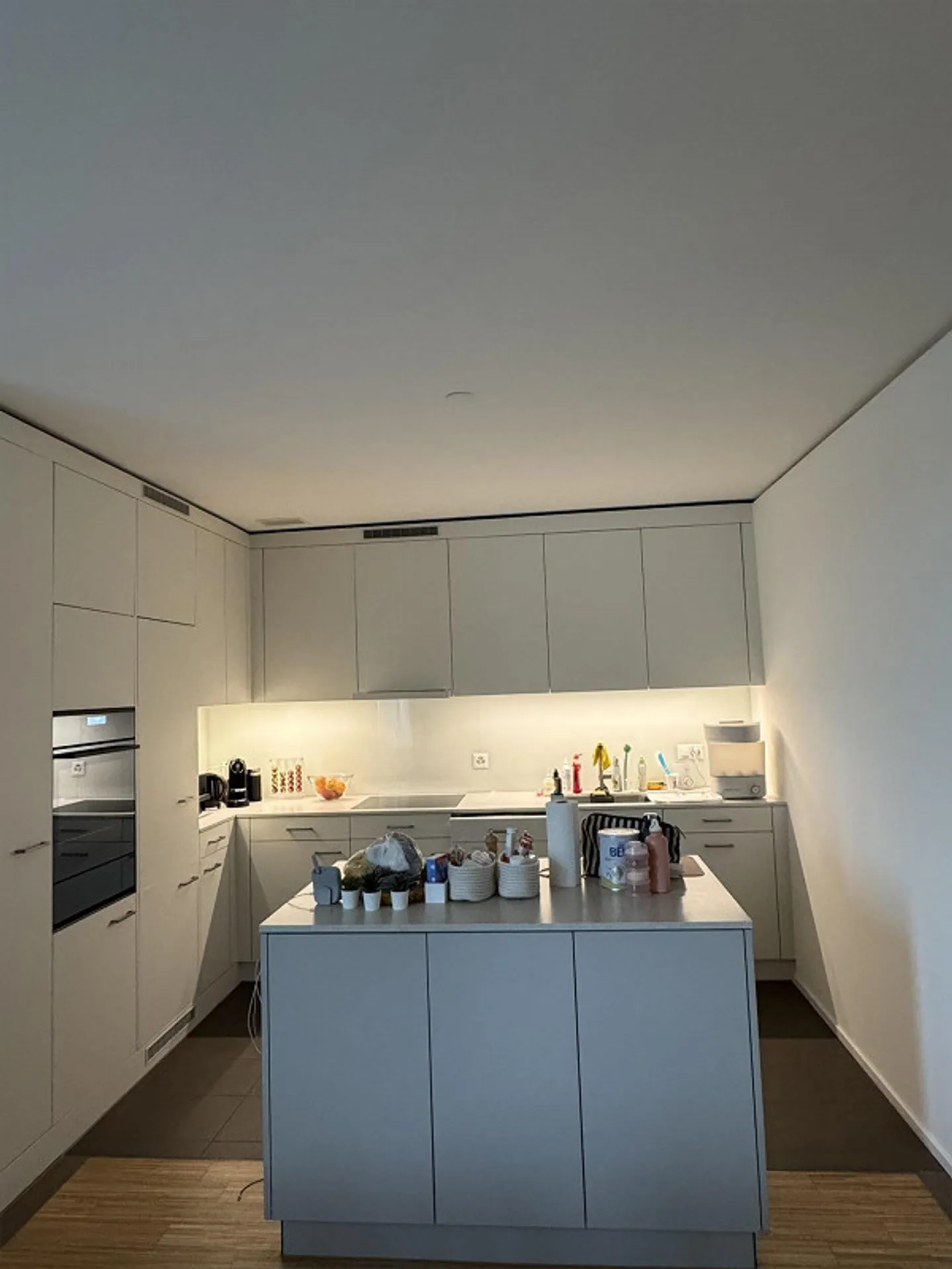 Mieten Sie eine 3 ½ Zimmer Wohnung in Zürich - Foto 9 von 13
