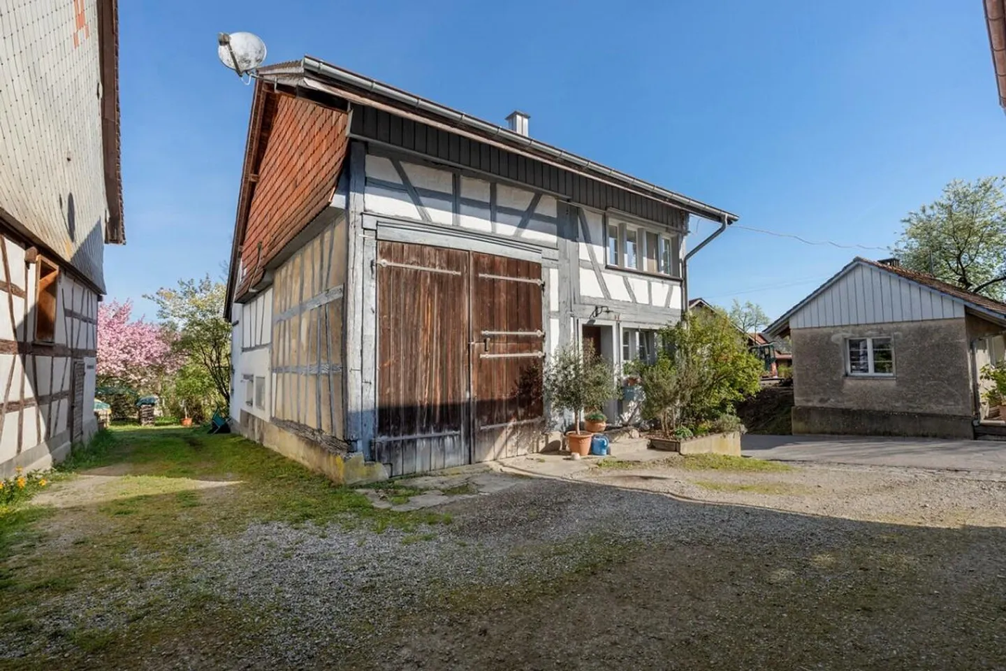 Charmantes Haus mit Atelier - Foto 4 von 24