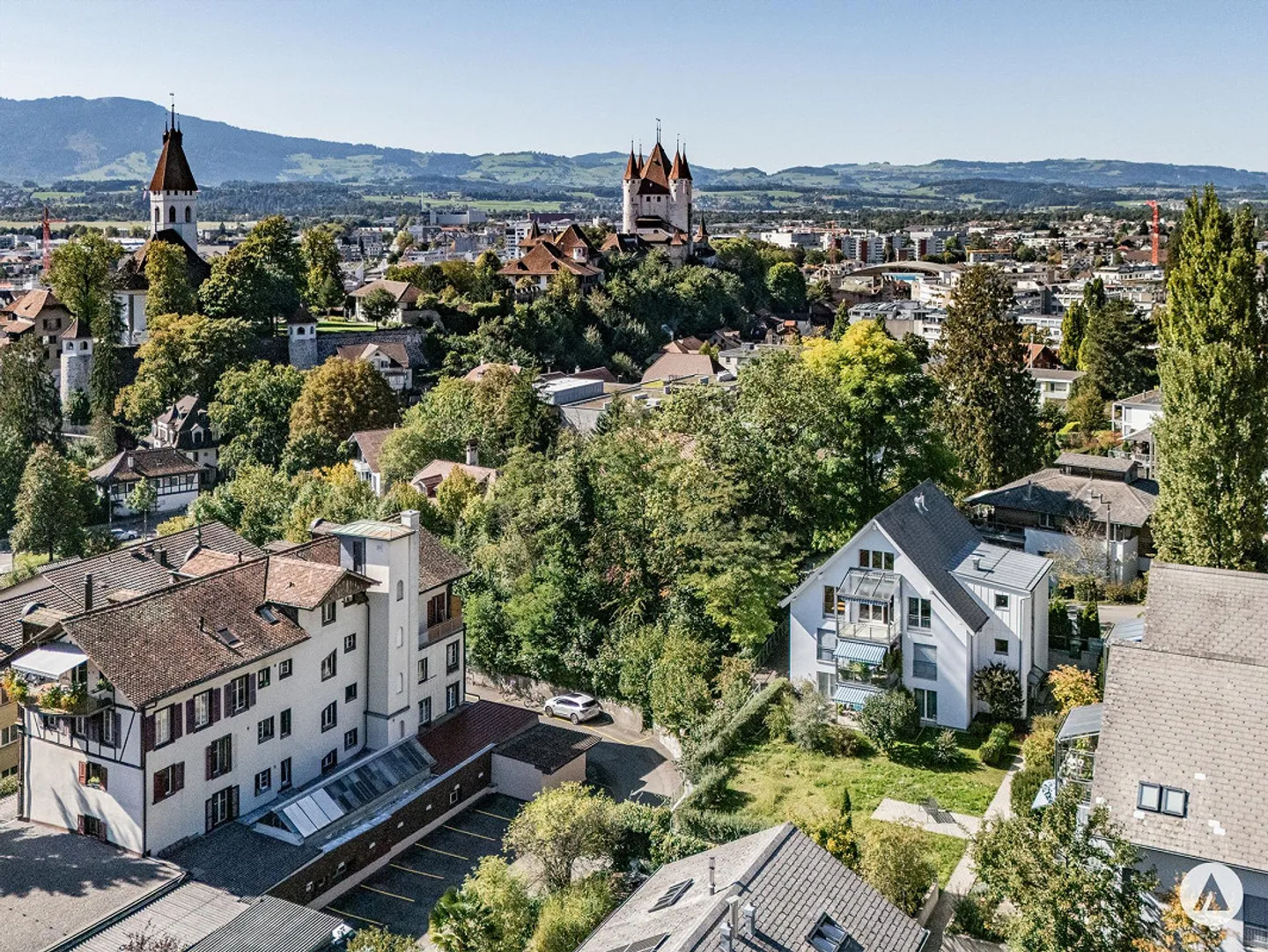 Dachwohnung im Lauenenquartier - Foto 1 von 13