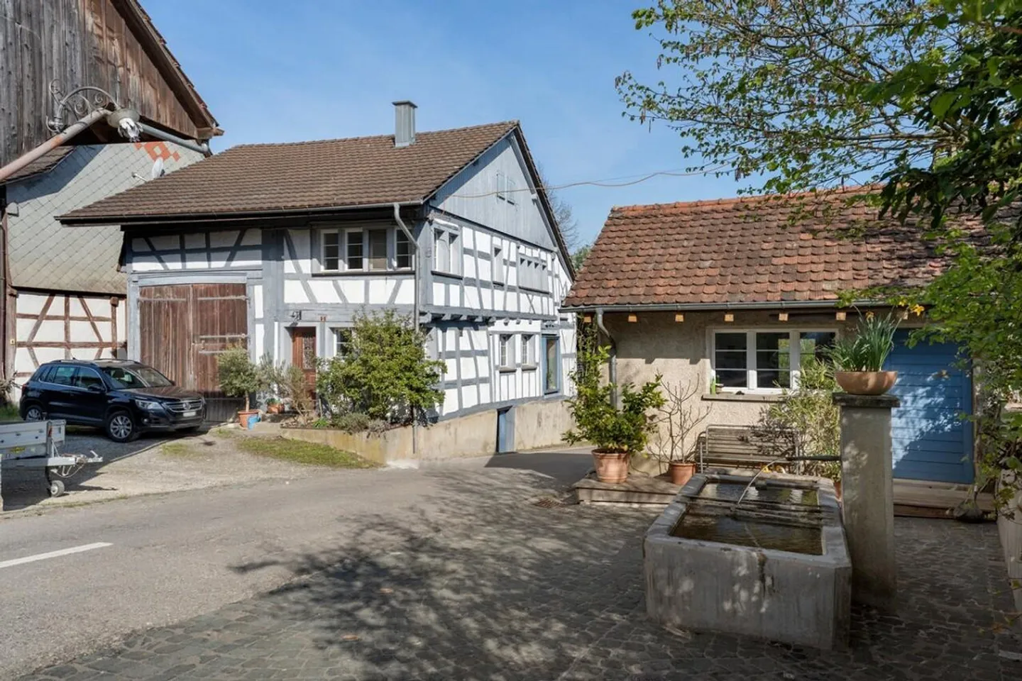 Charmantes Haus mit Atelier - Foto 2 von 24