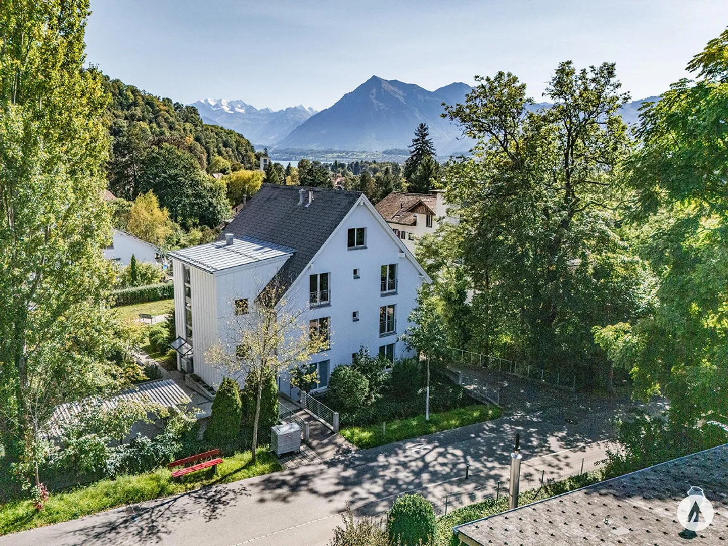 Dachwohnung im Lauenenquartier - Foto 2 von 13