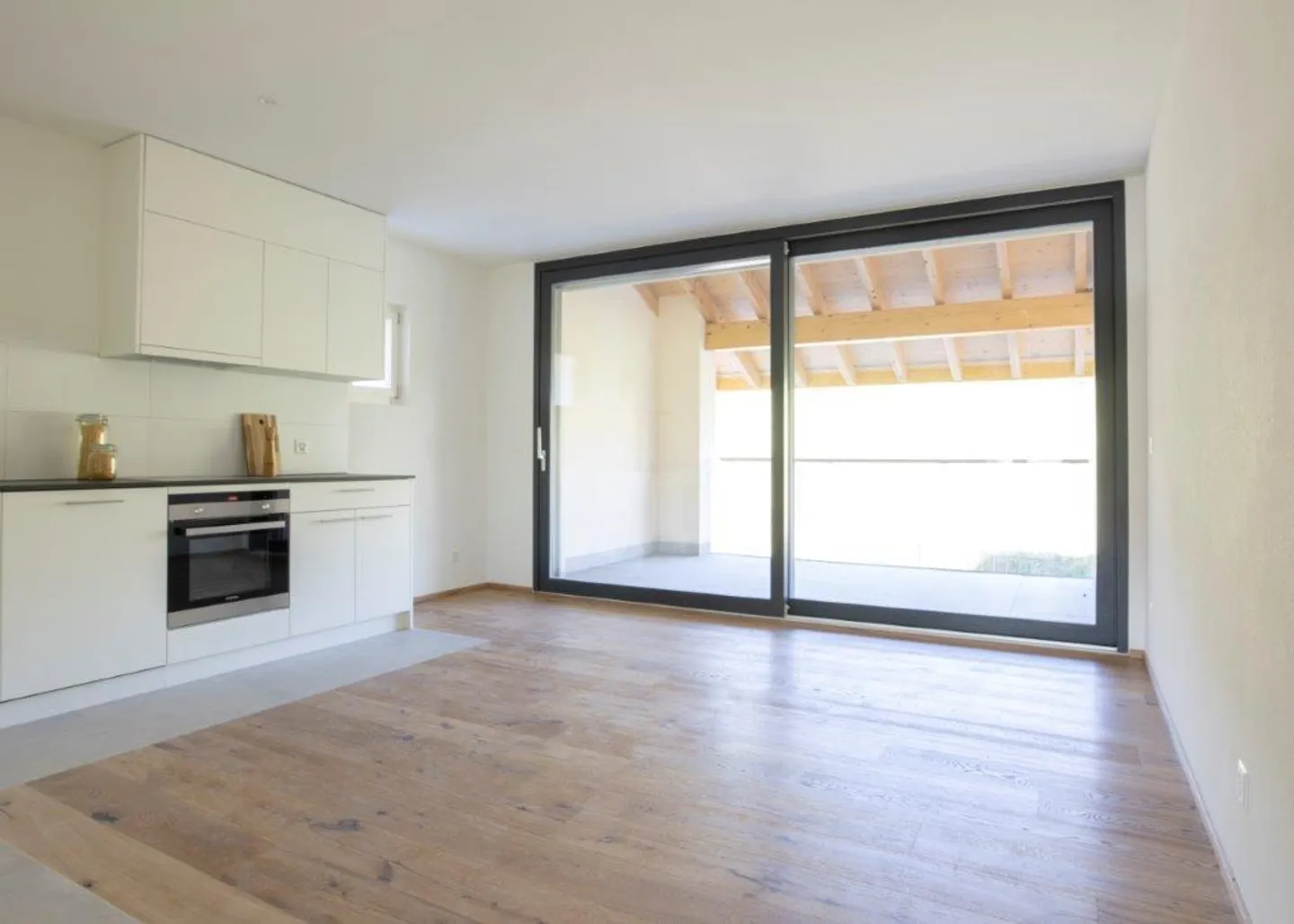 Appartement neuf lumineux et moderne dans un emplacement calme - Photo 3 sur 12