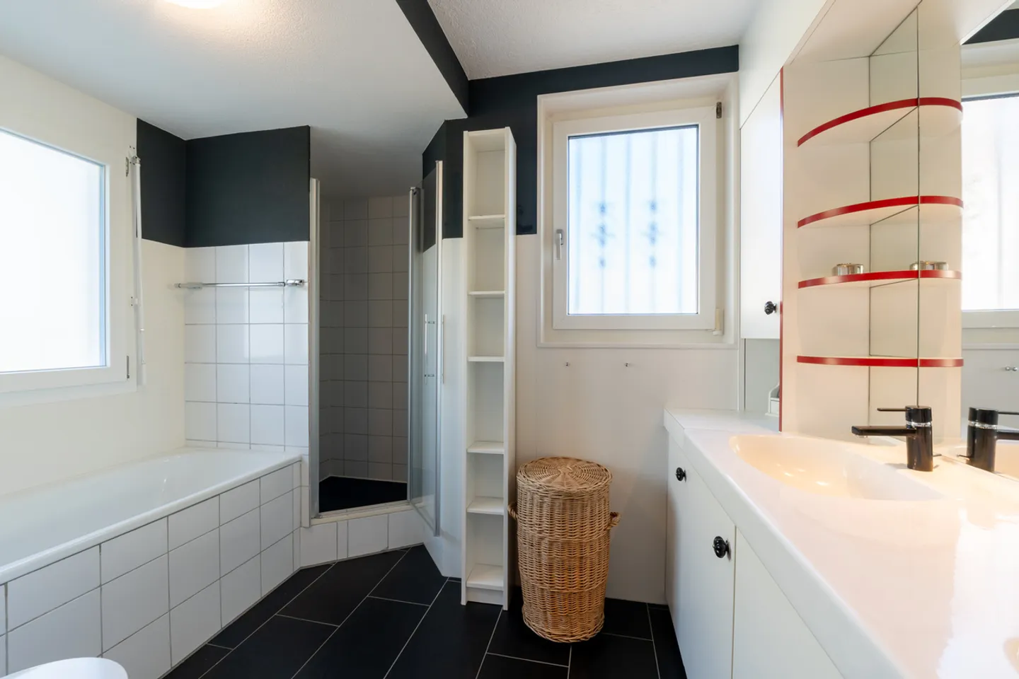 Vielseitige Immobilie nahe der Emme mit zwei Wohneinheiten - Photo 6 sur 13