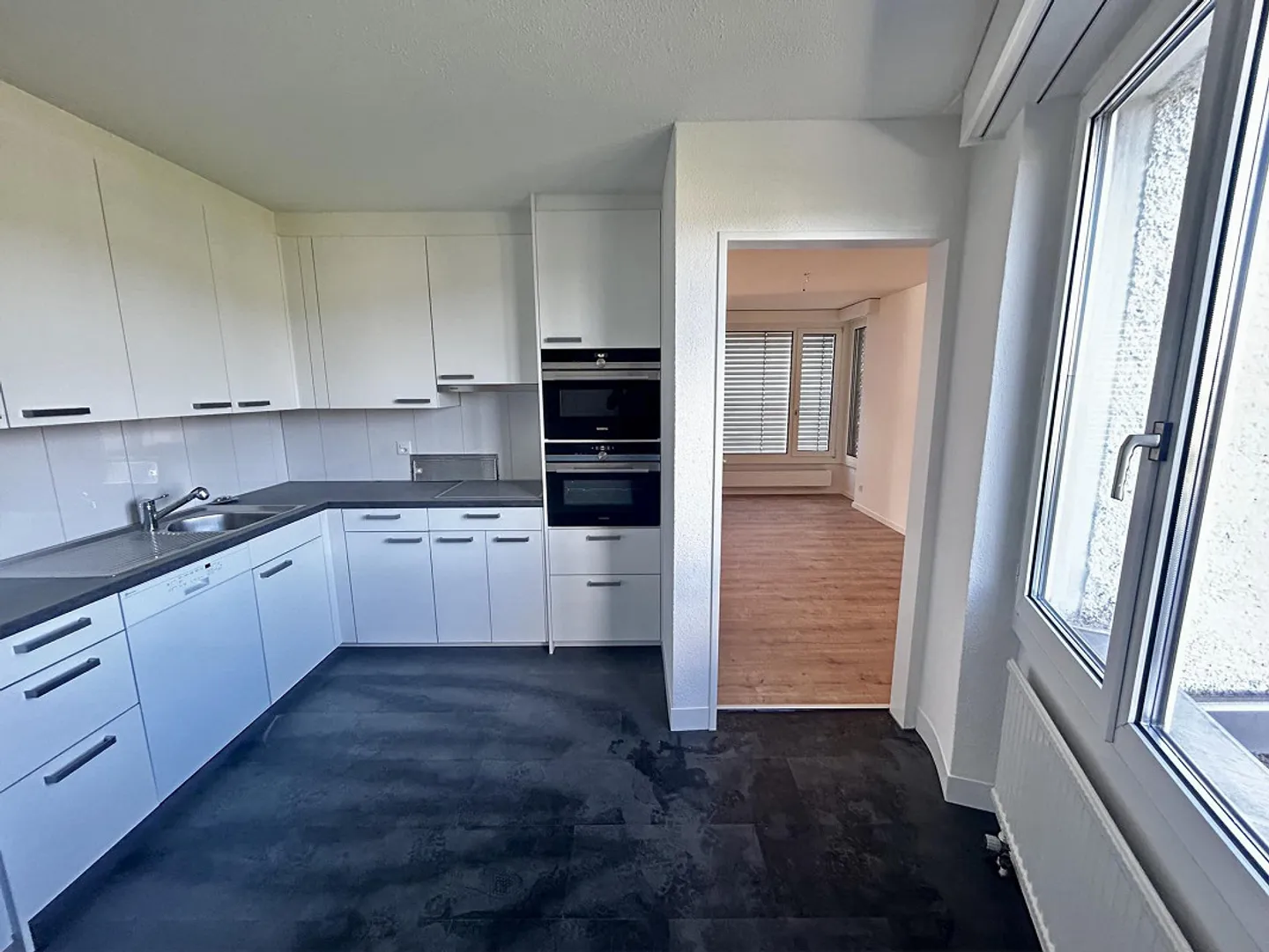 First occupancy after extensive renovation – 4-room attic apartment - Photo 5 of 18