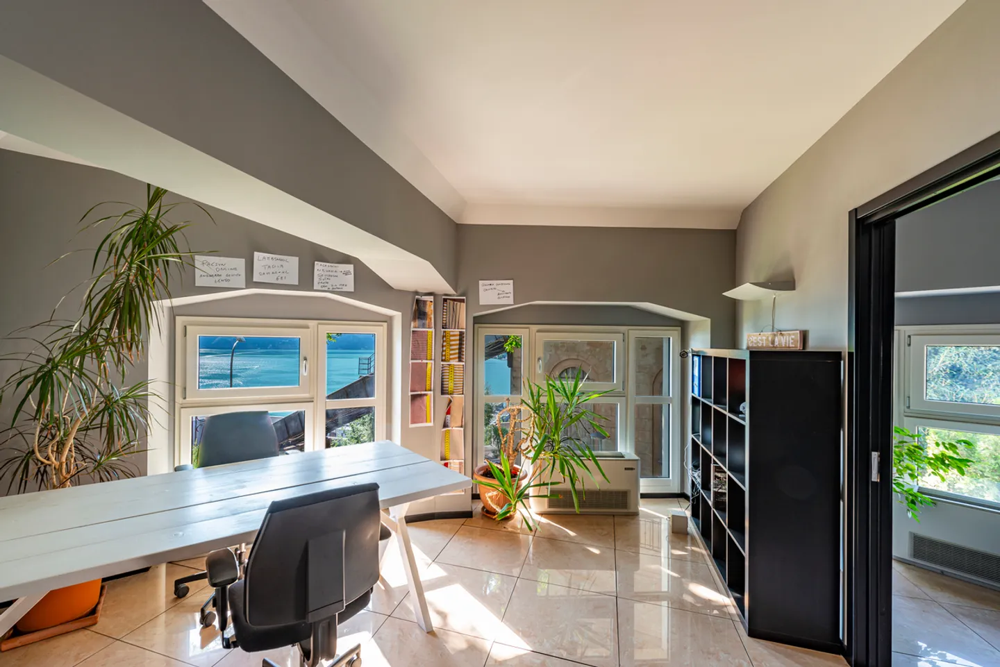 «Büro im Zentrum mit Seeblick und Garage mit 7 Parkplätzen» - Foto 12 von 14