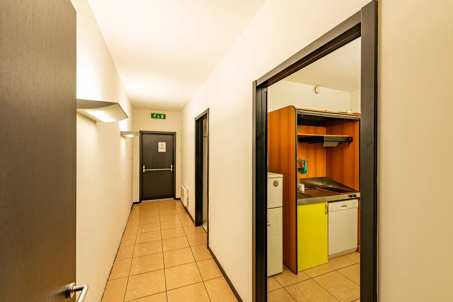 «Büro im Zentrum mit Seeblick und Garage mit 7 Parkplätzen» - Foto 14 von 14