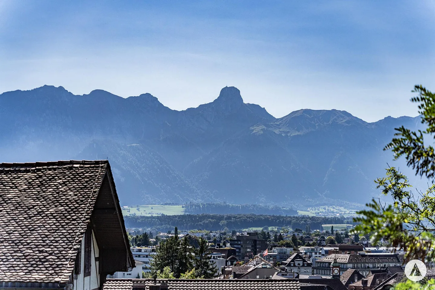 Dachwohnung im Lauenenquartier - Foto 4 von 13
