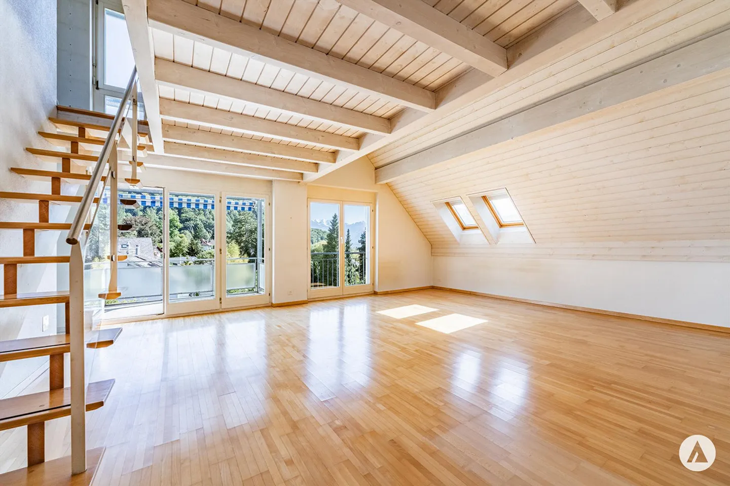 Dachwohnung im Lauenenquartier - Foto 5 von 13