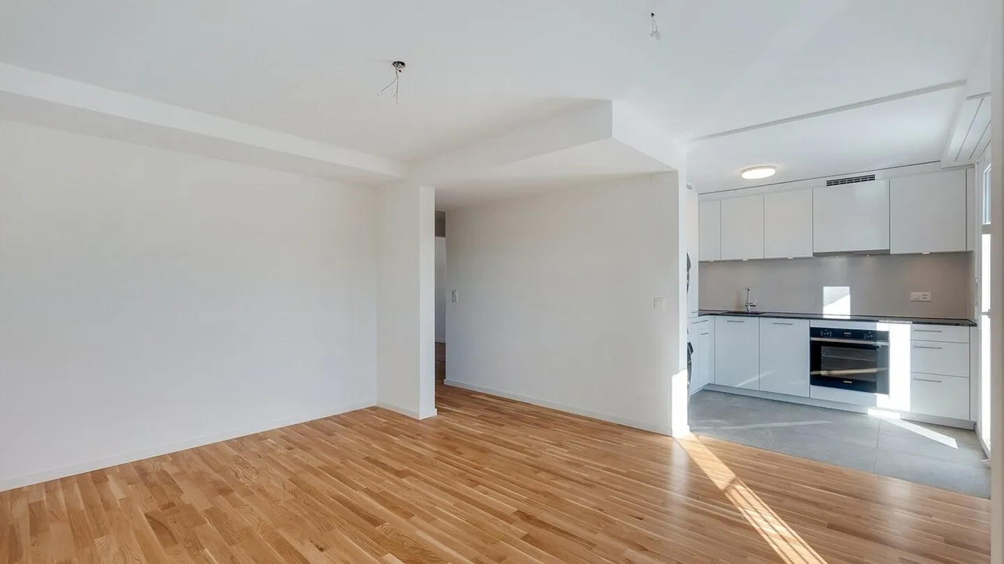 Freshly renovated - With large sun balcony - Photo 7 of 12