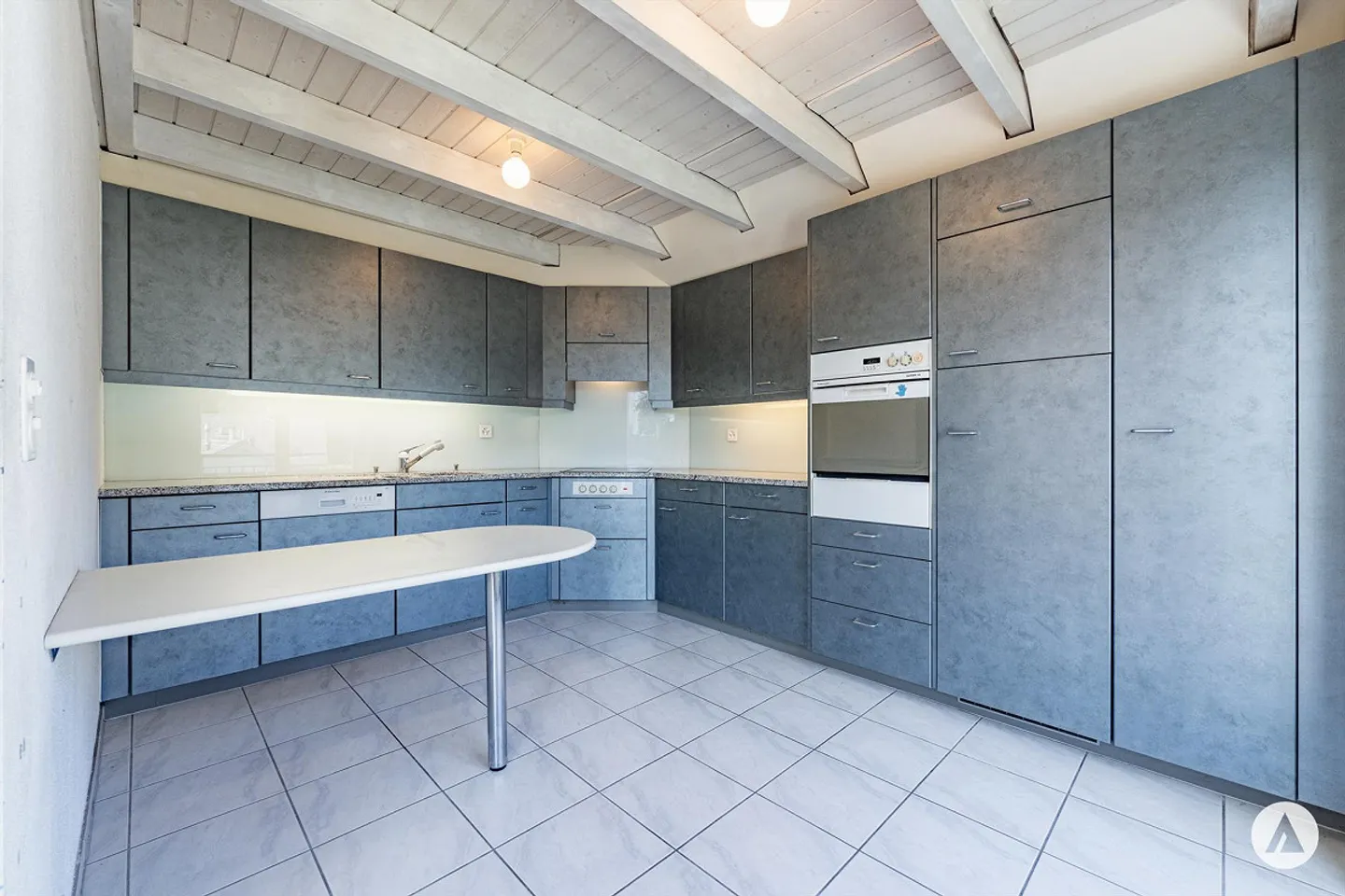 Dachwohnung im Lauenenquartier - Foto 7 von 13