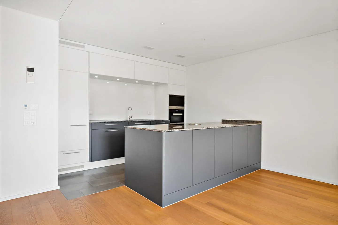 Vivere con vista sul lago e sulle montagne - Foto 6 di 13