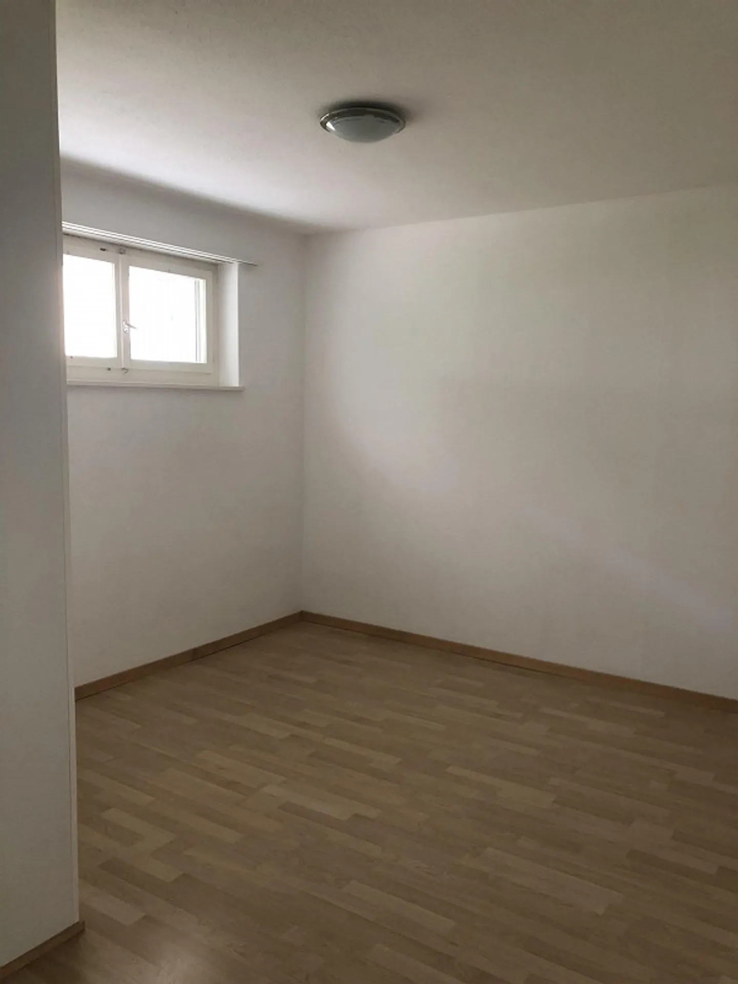 Kleinwohnung an zentraler und ruhiger Lage - Foto 3 von 10