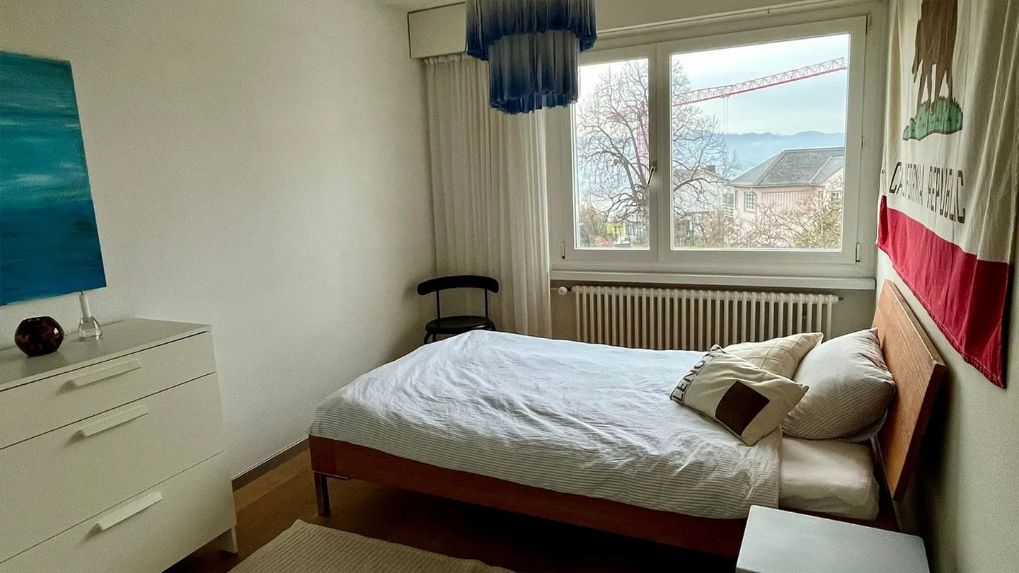 4,5-Zimmer-Wohnung (110 m²) mit Terrasse und teilweisem Seeblick – Küsnacht ZH - Foto 10 von 20