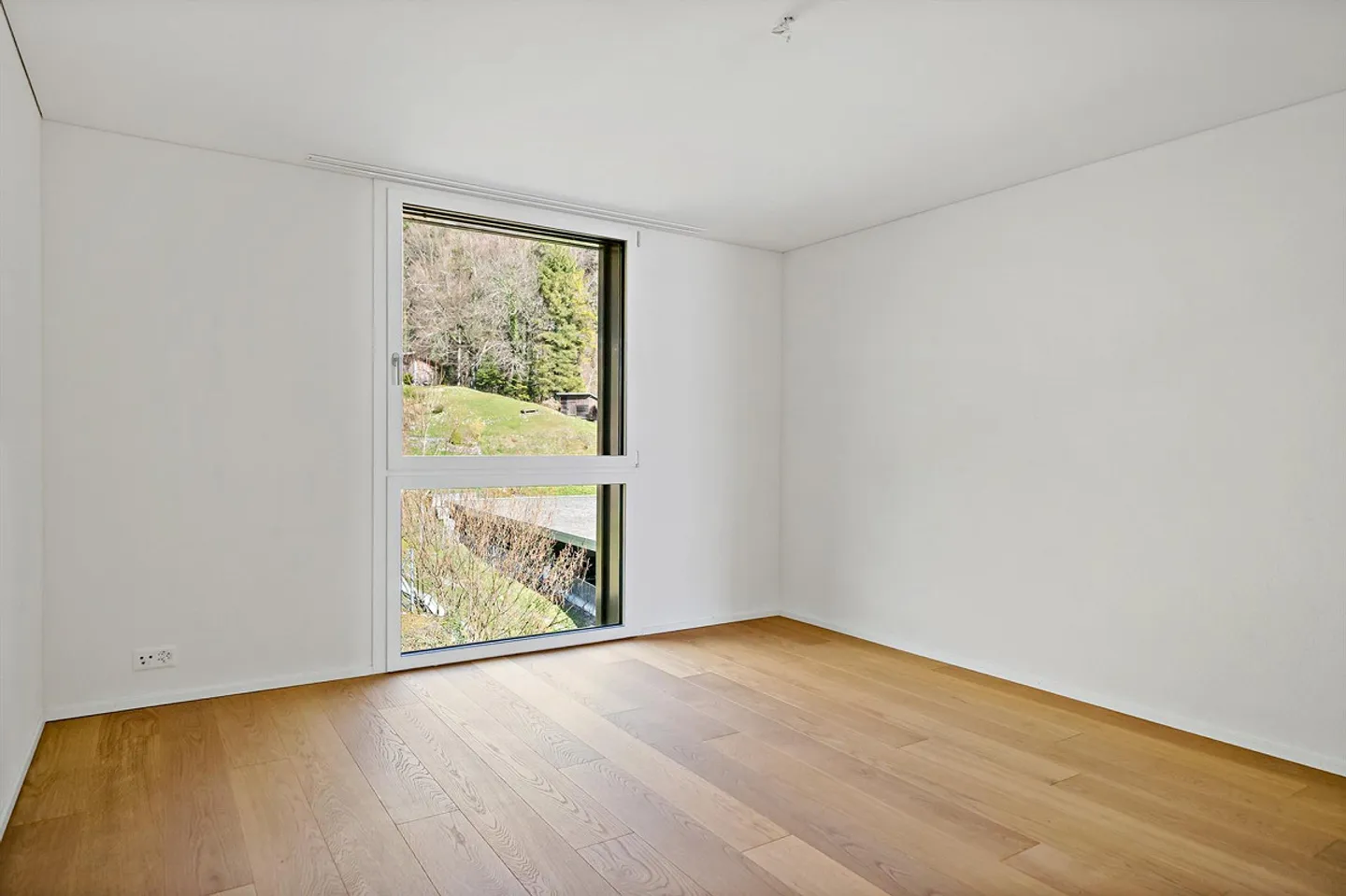 Vivere con vista sul lago e sulle montagne - Foto 8 di 13