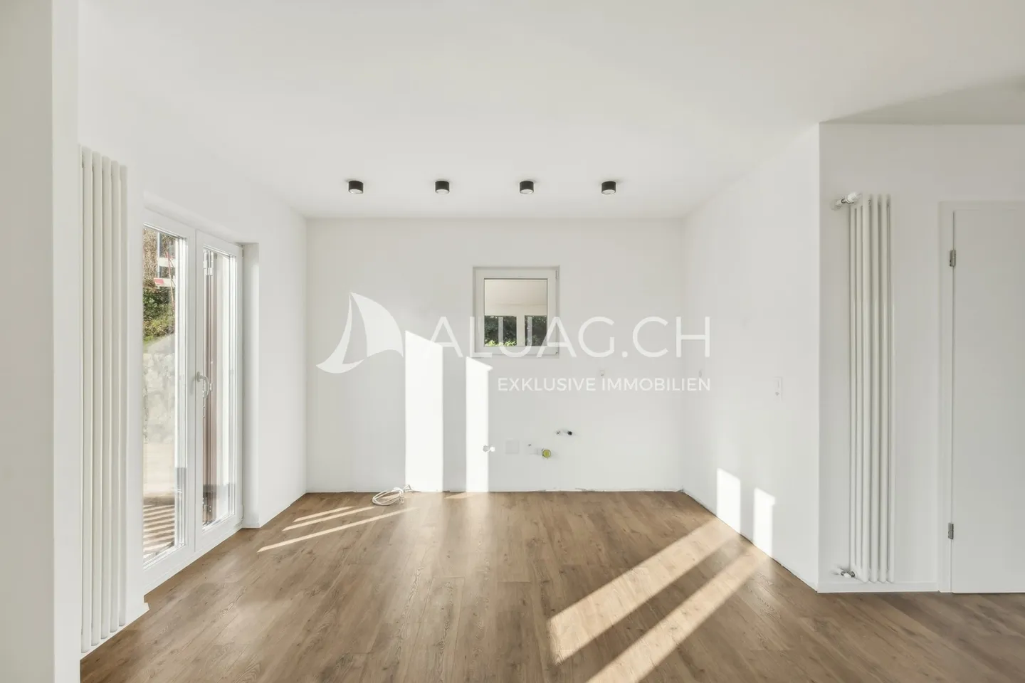 Charming Family Home - Photo 5 of 15