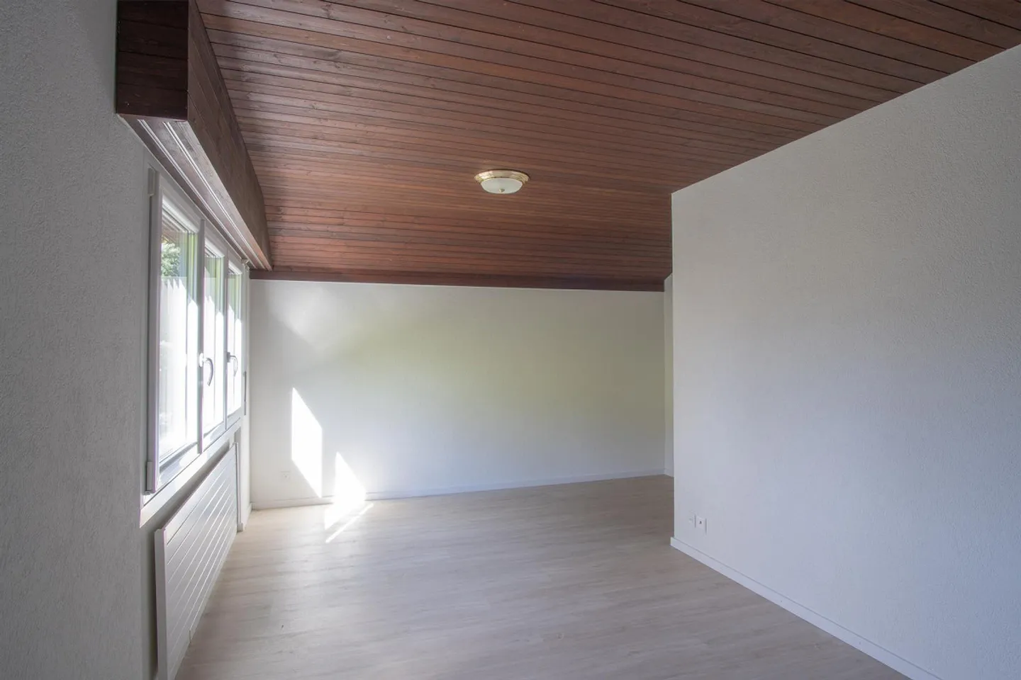 Maison individuelle (vue sur le lac) avec part de terrain aménagé - Photo 16 sur 20