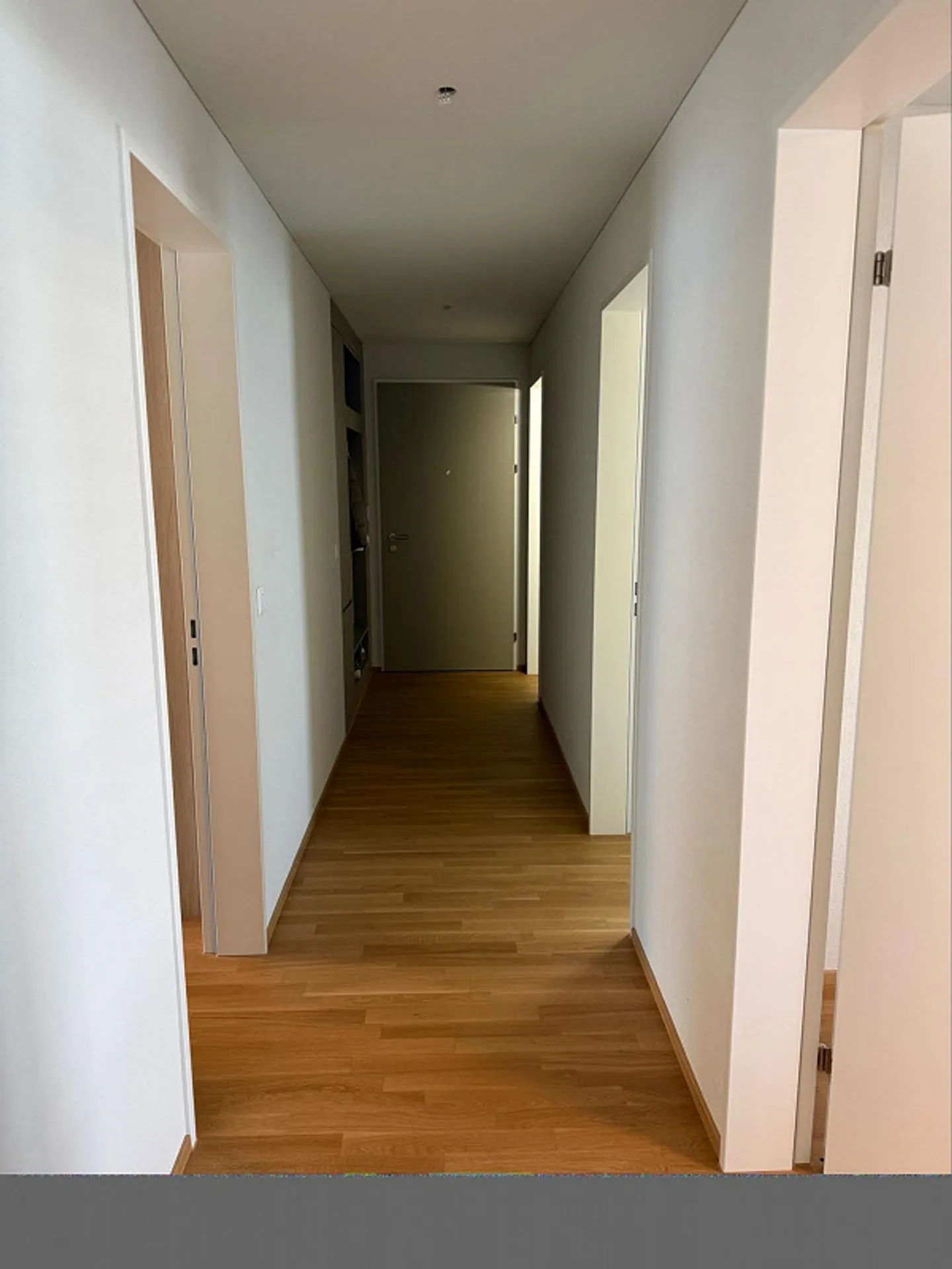 3.5-Room Apartment in a Central Location - Photo 4 of 10