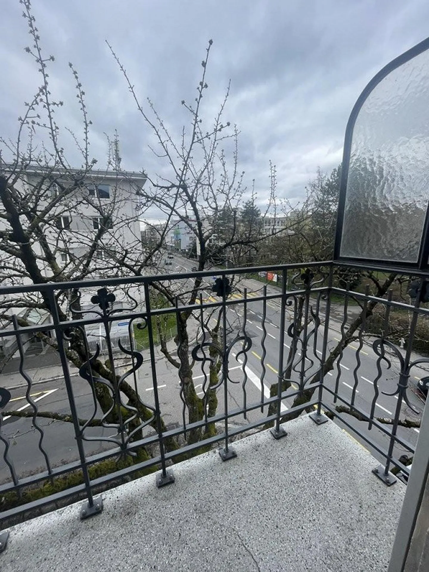 COZY 2-ROOM APARTMENT IN A CENTRAL LOCATION - Photo 9 of 9