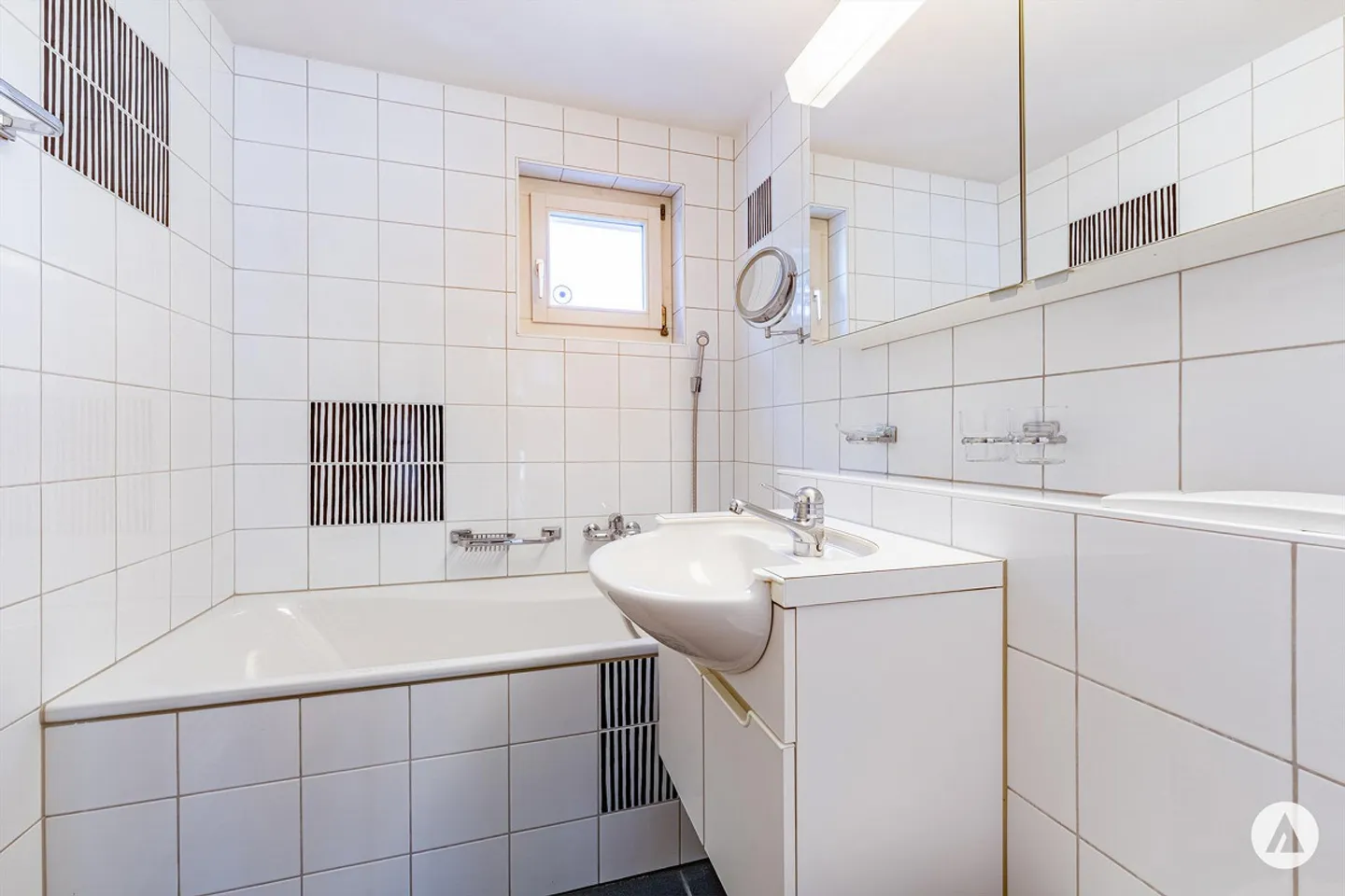 Dachwohnung im Lauenenquartier - Foto 11 von 13