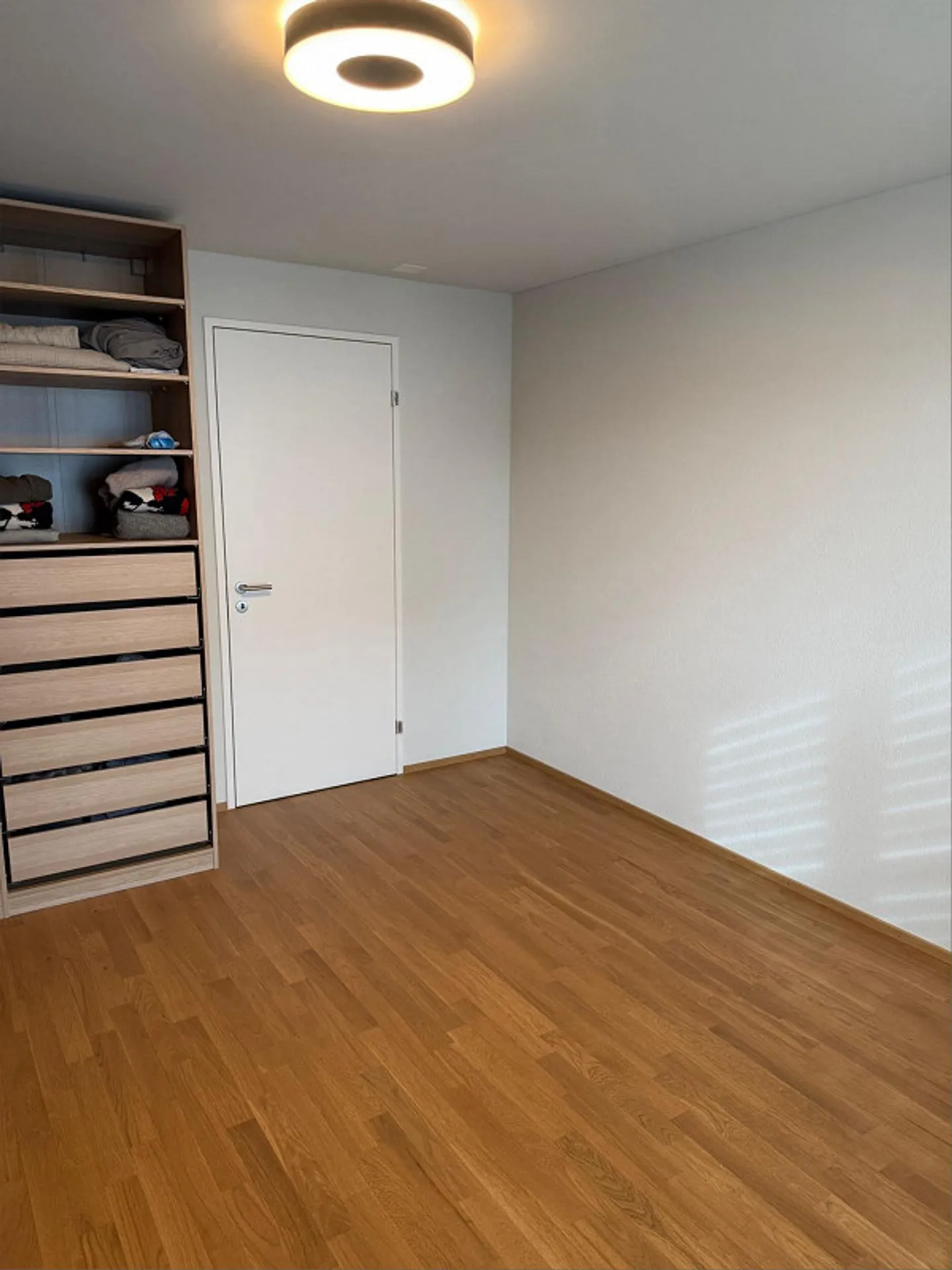 3.5-Room Apartment in a Central Location - Photo 5 of 10