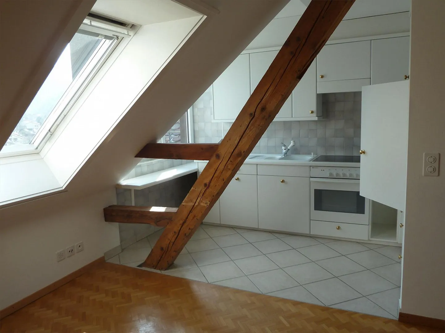 Original 2.5 Room Attic Apartment in Bad Ragaz - Photo 2 of 7