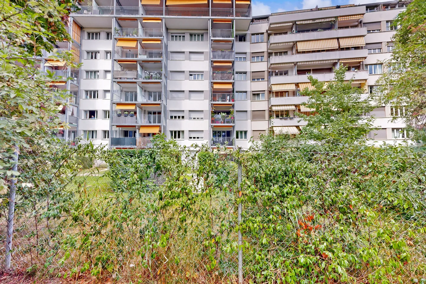 Place de Parking à Louer - Photo 2 sur 2