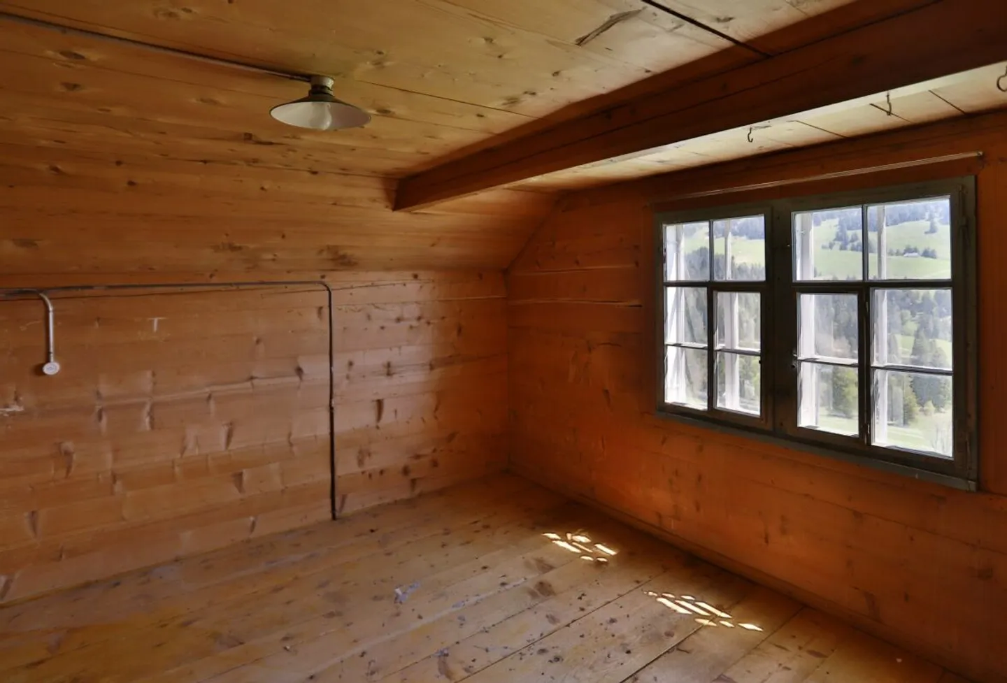 Unique opportunity - directly on the ski slope - Photo 5 of 6