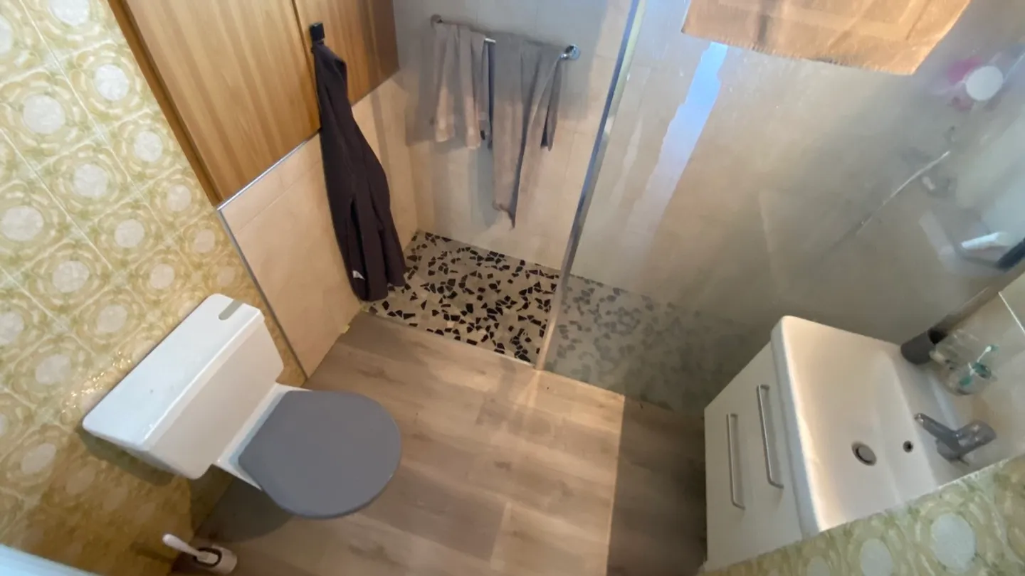Maison familiale sur une parcelle de 791 m2 - Photo 9 of 34