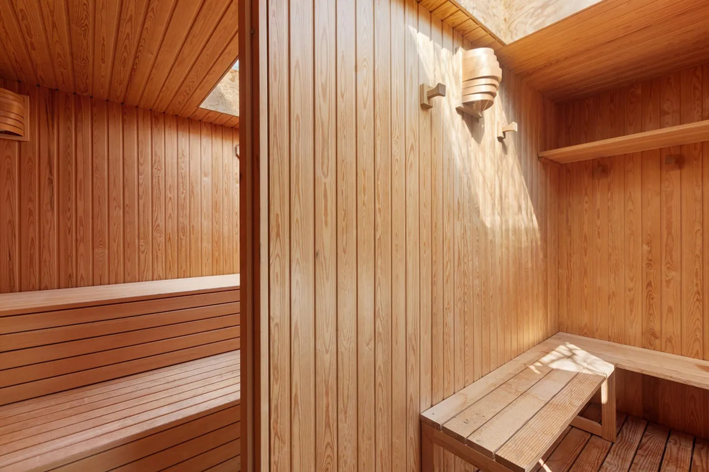 Piscine, sauna et jardin d'hiver : Maison individuelle détachée avec beaucoup de potentiel - Photo 13 sur 19