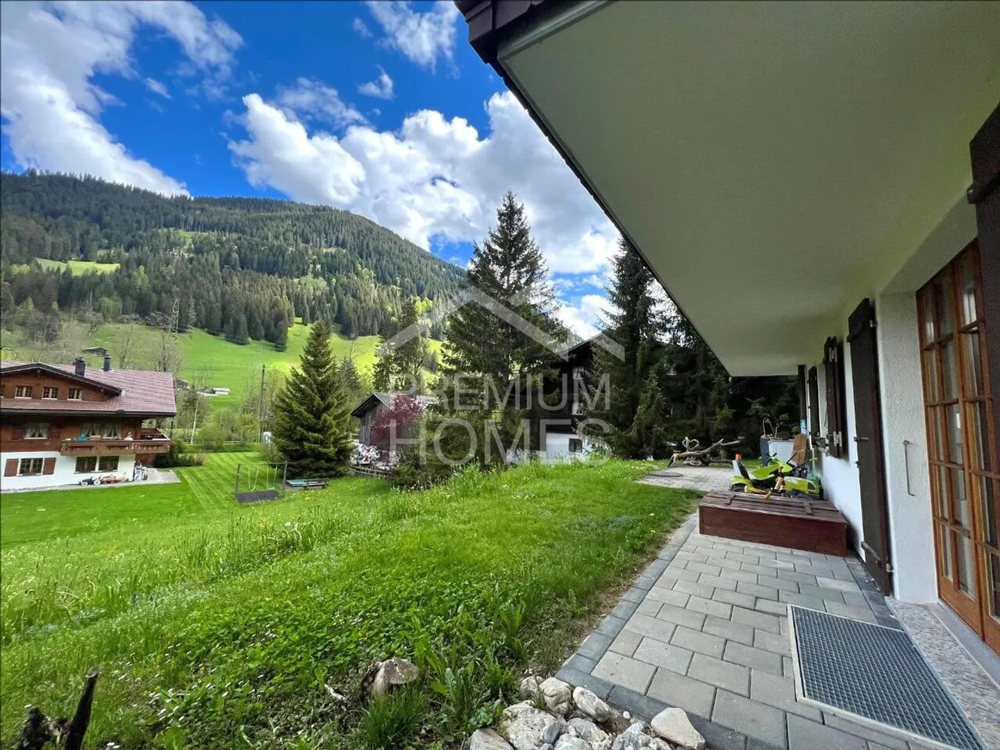 «Alpiner Chic Elegante Wohnung nahe Gstaad!» - Foto 2 von 12