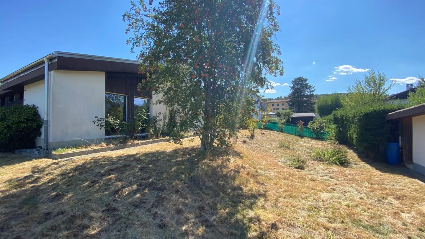 Maison familiale sur une parcelle de 791 m2 - Photo 33 of 34