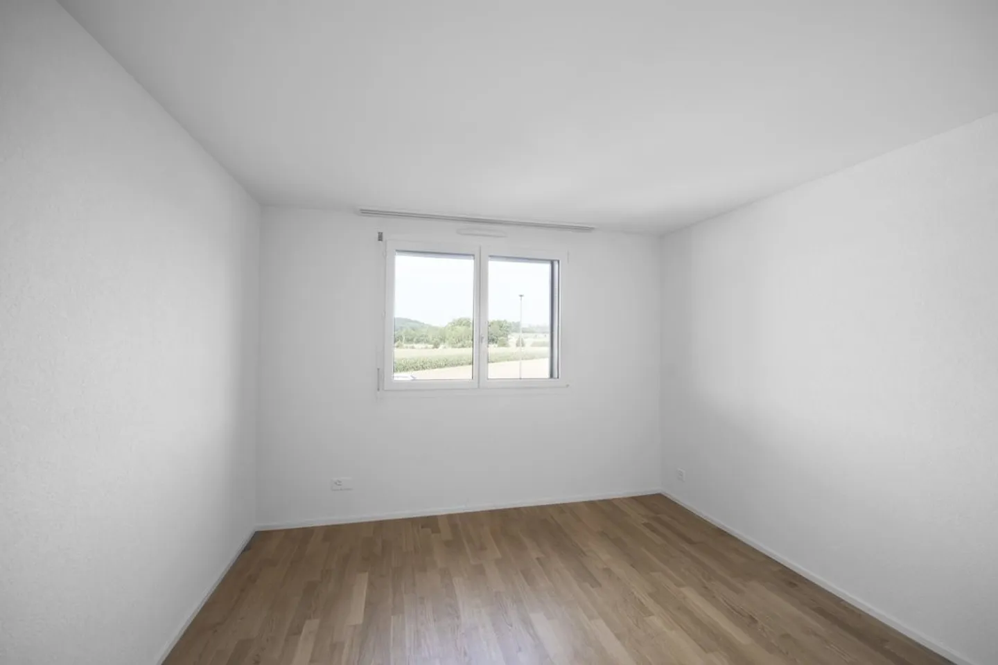 Modern apartment ideal for family - Photo 2 of 3