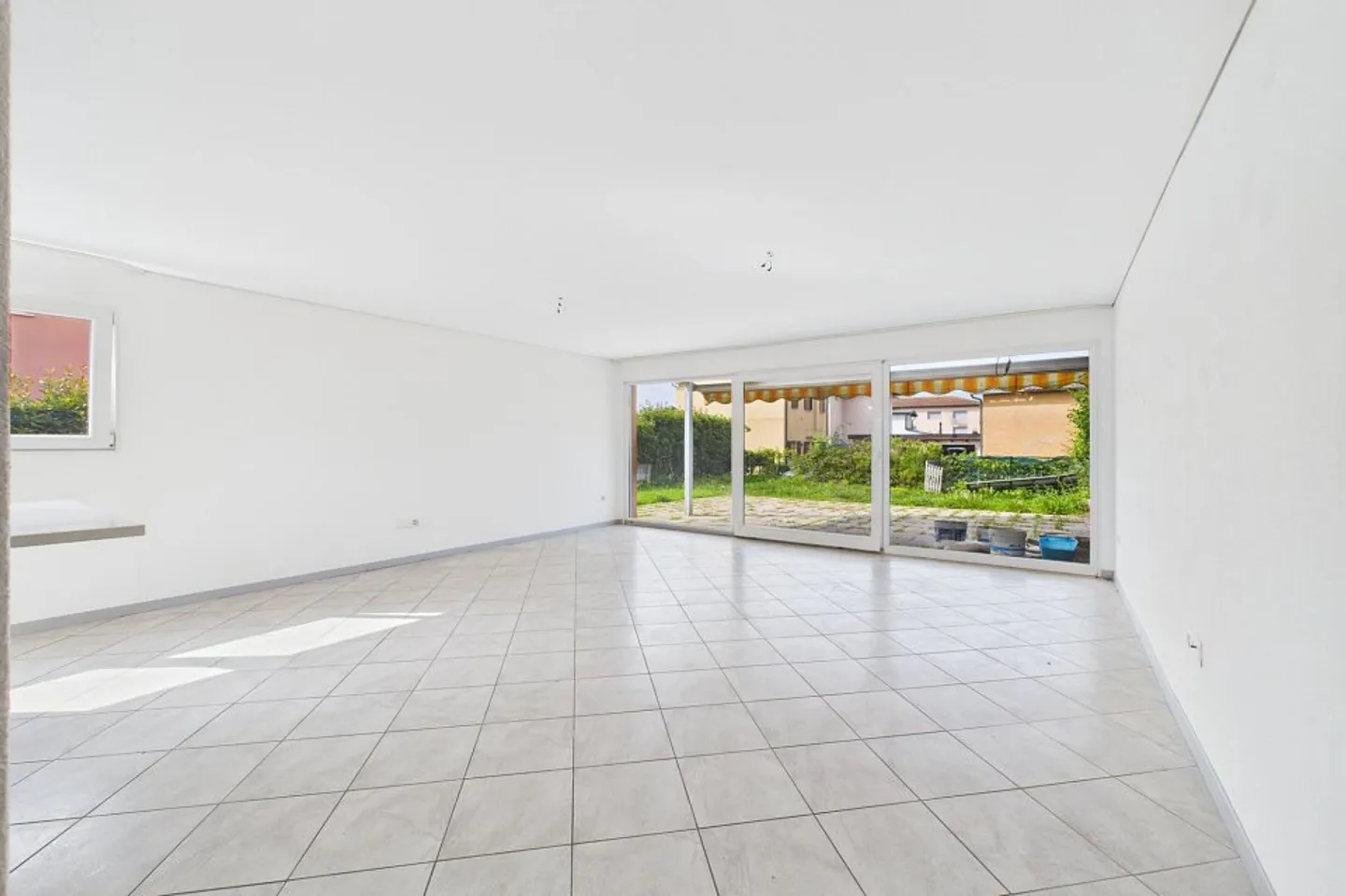 Row House with Garden in Ligornetto Mendrisio - Photo 4 of 13