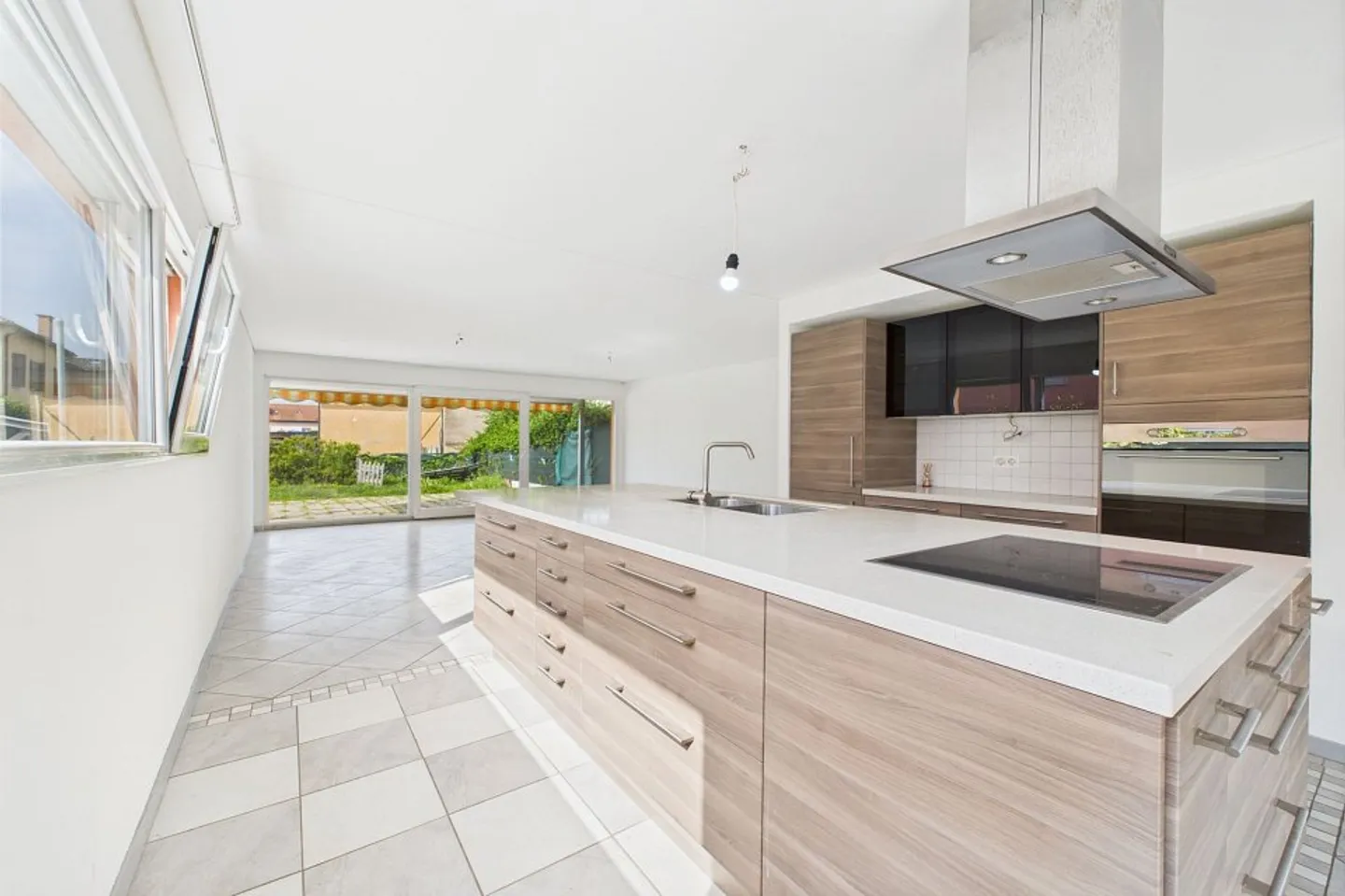 Row House with Garden in Ligornetto Mendrisio - Photo 6 of 13