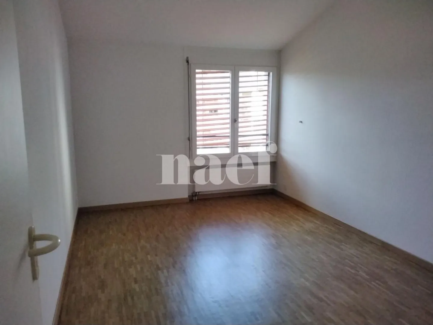 Bel Appartement dans un Secteur Calme - Photo 3 sur 6