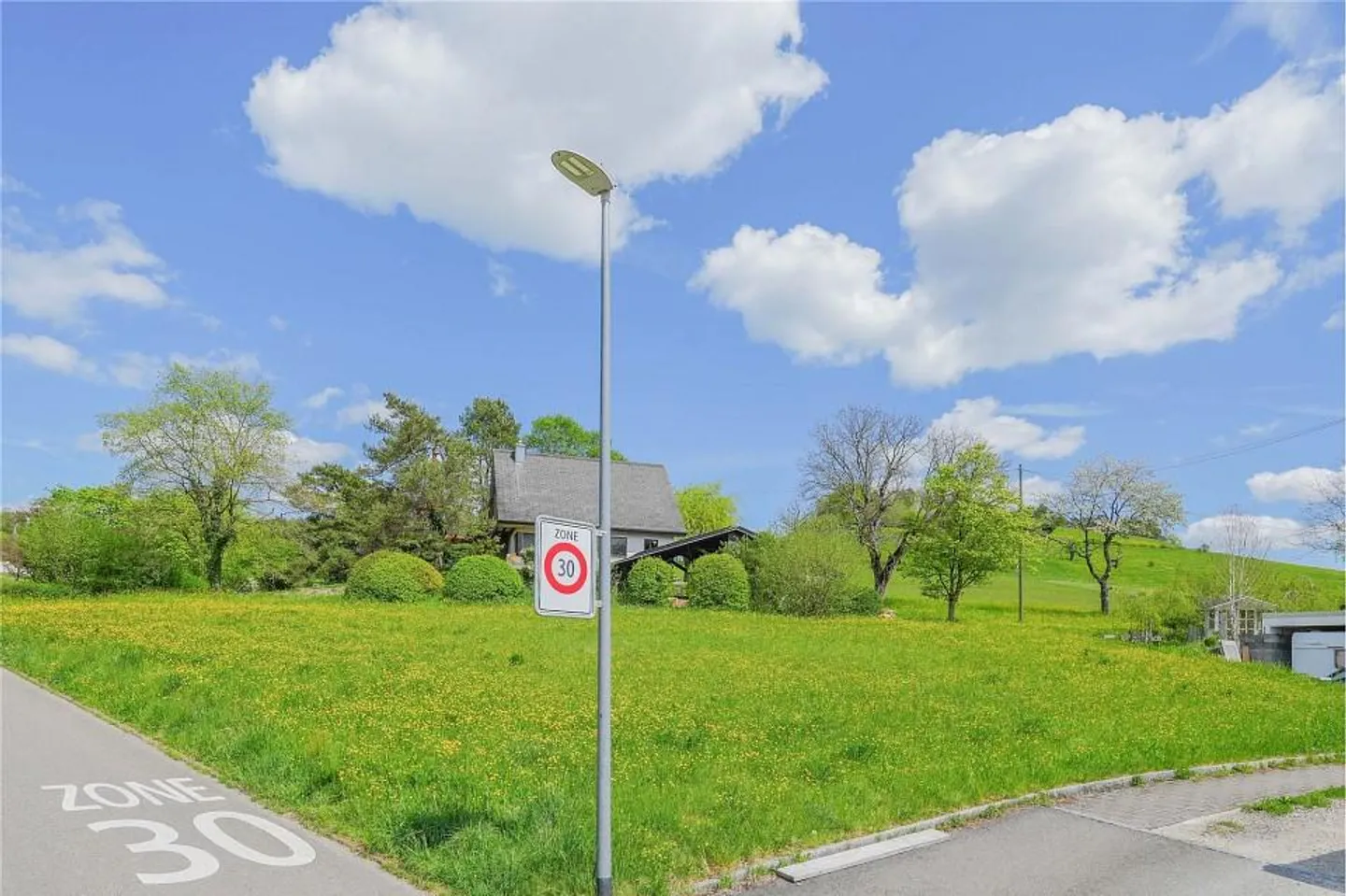 Spacious Building Plot with View on the Edge of the Village - Photo 4 of 5