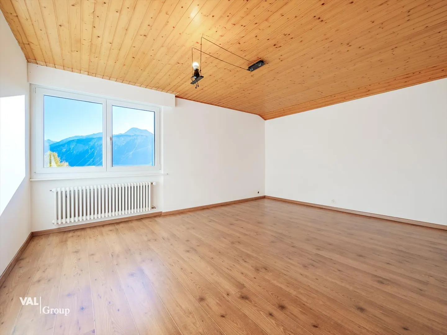 7-room House - Photo 9 of 13