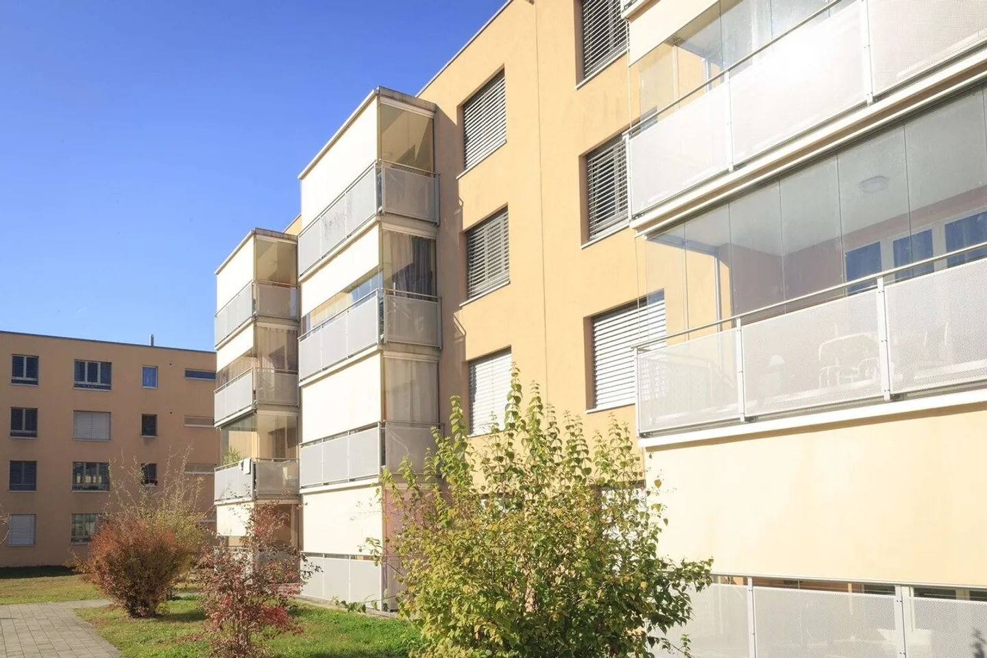 Appartement au Rez-de-Chaussée - Photo 2 sur 9