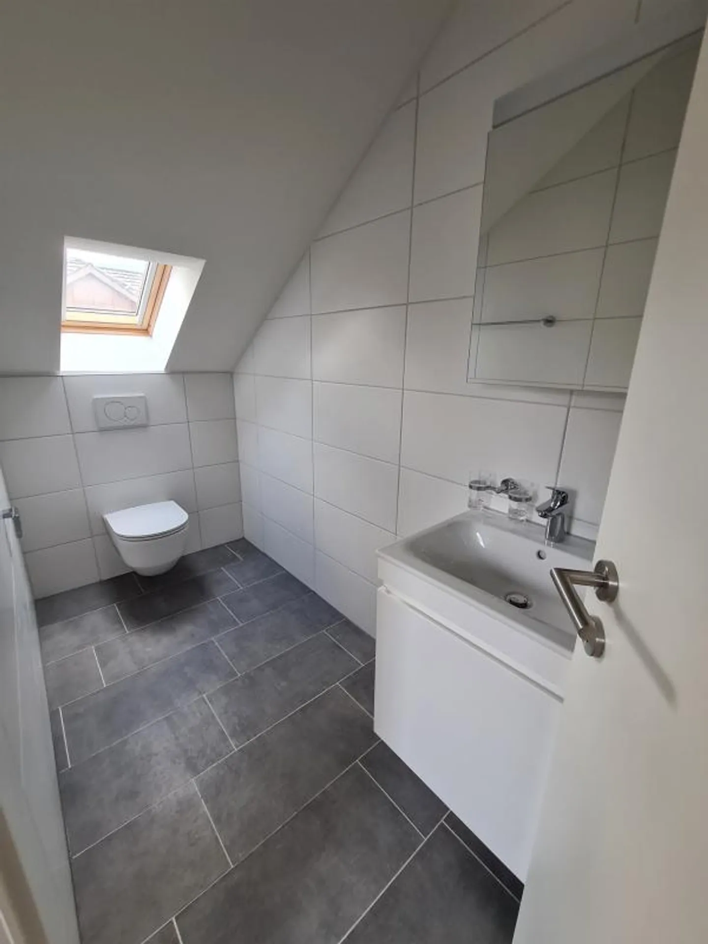 Exklusive sonnige 2-Zimmer Dachwohnung - Foto 8 von 11