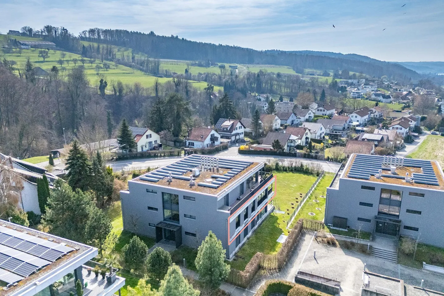 Attractive apartment with stunning views - Photo 5 of 15