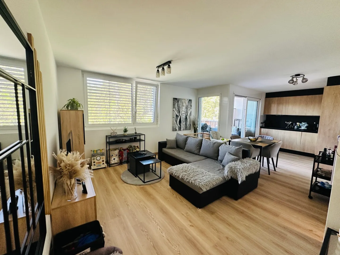 2.5 Room Apartment - Photo 1 of 11