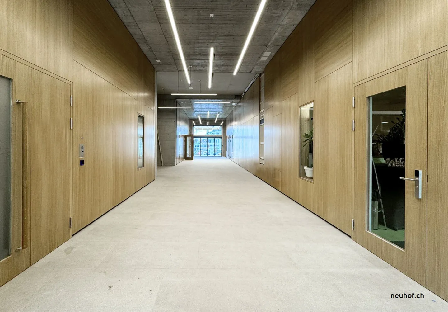 279 m2 BUSINESS SPACE FOR COMPANIES WITH FUTURE - Photo 4 of 9