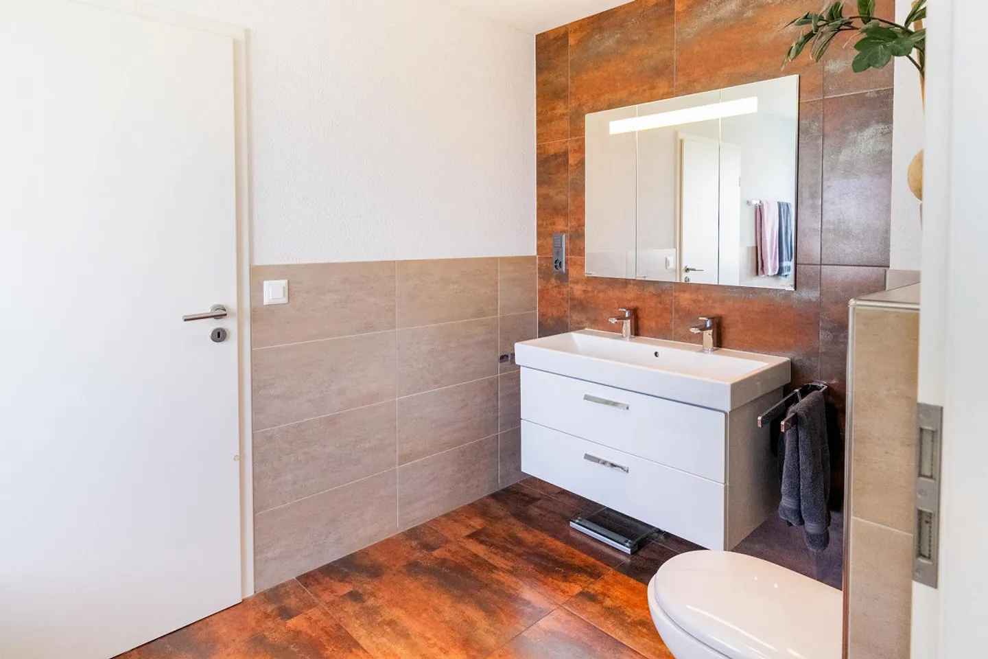Casa unifamiliare moderna con annesso versatile - Foto 13 di 22