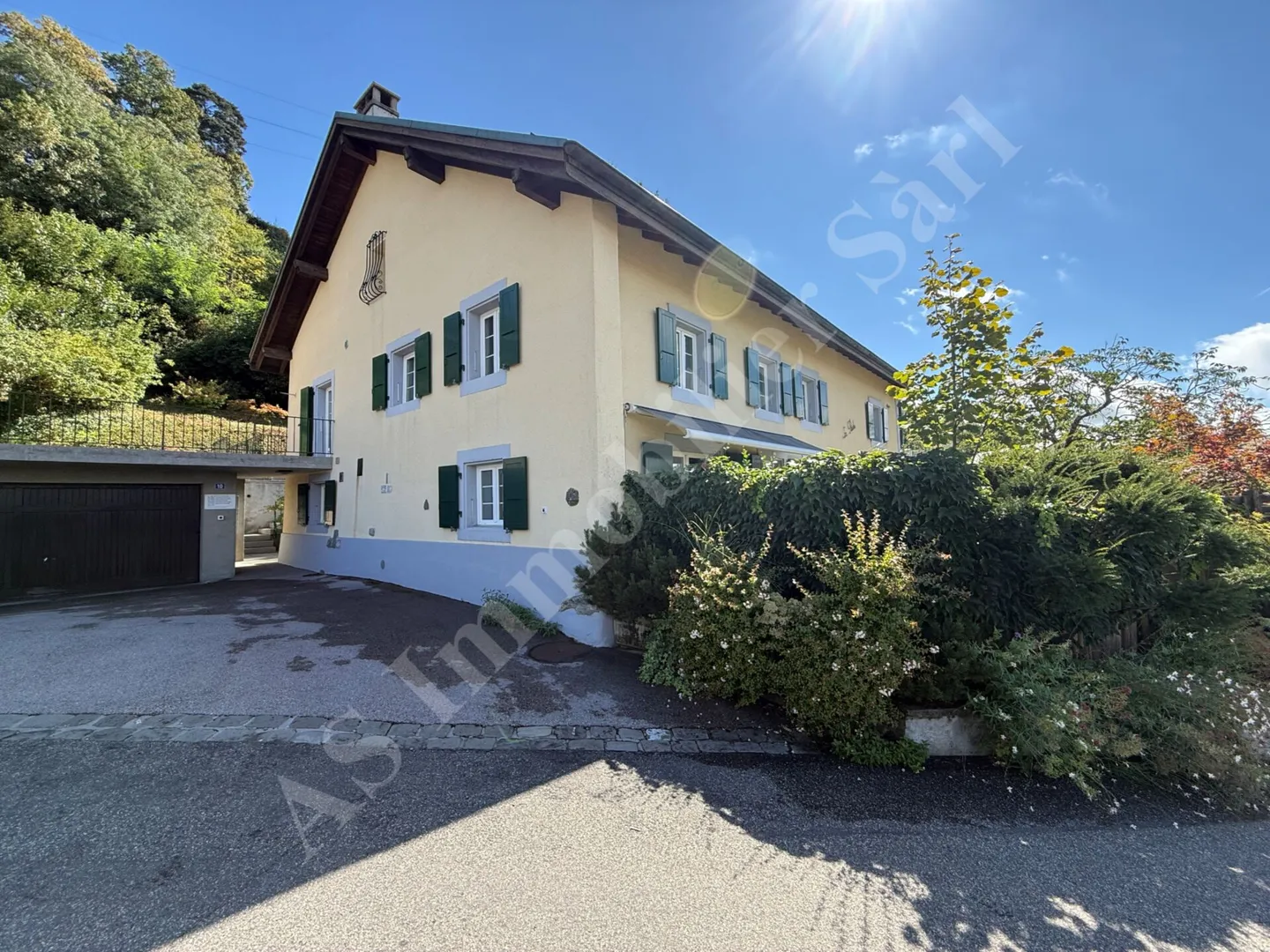 Spazioso appartamento di 3,5 locali con terrazza e soffitta - Foto 1 di 11