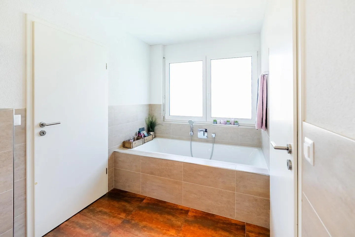 Casa unifamiliare moderna con annesso versatile - Foto 14 di 22